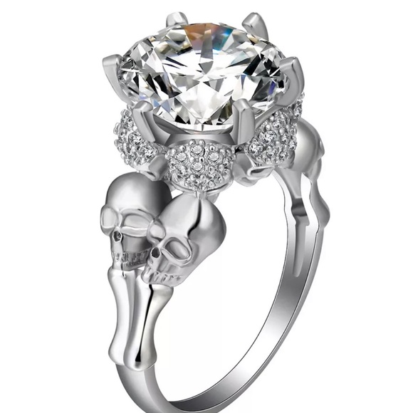 .925 Sterling skull ring - Picture 2 of 4